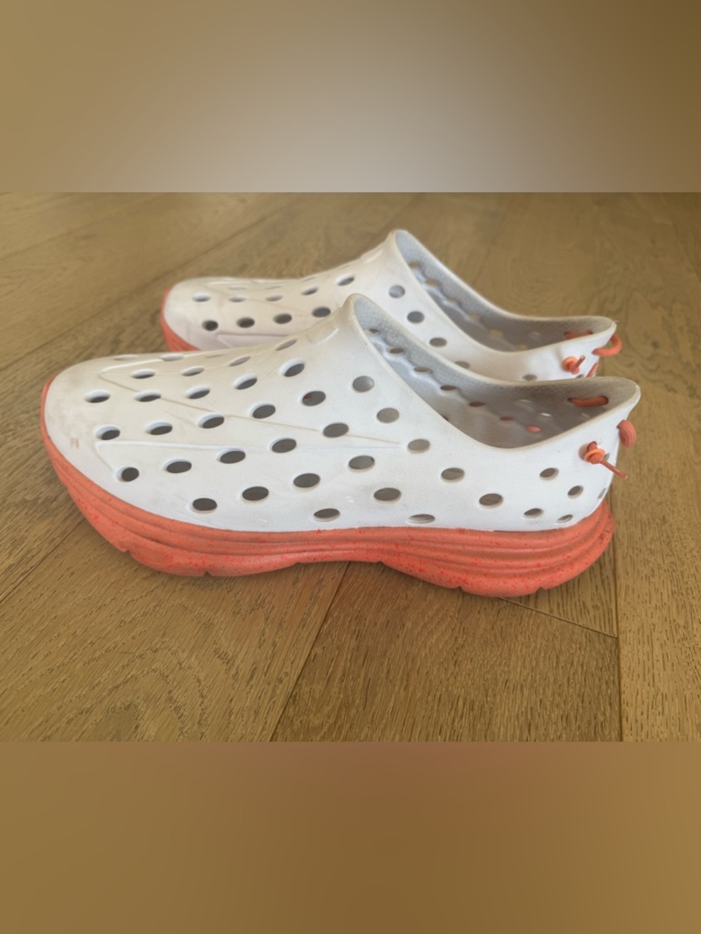 Kane Mens Revive Shoe White Orange Size 14